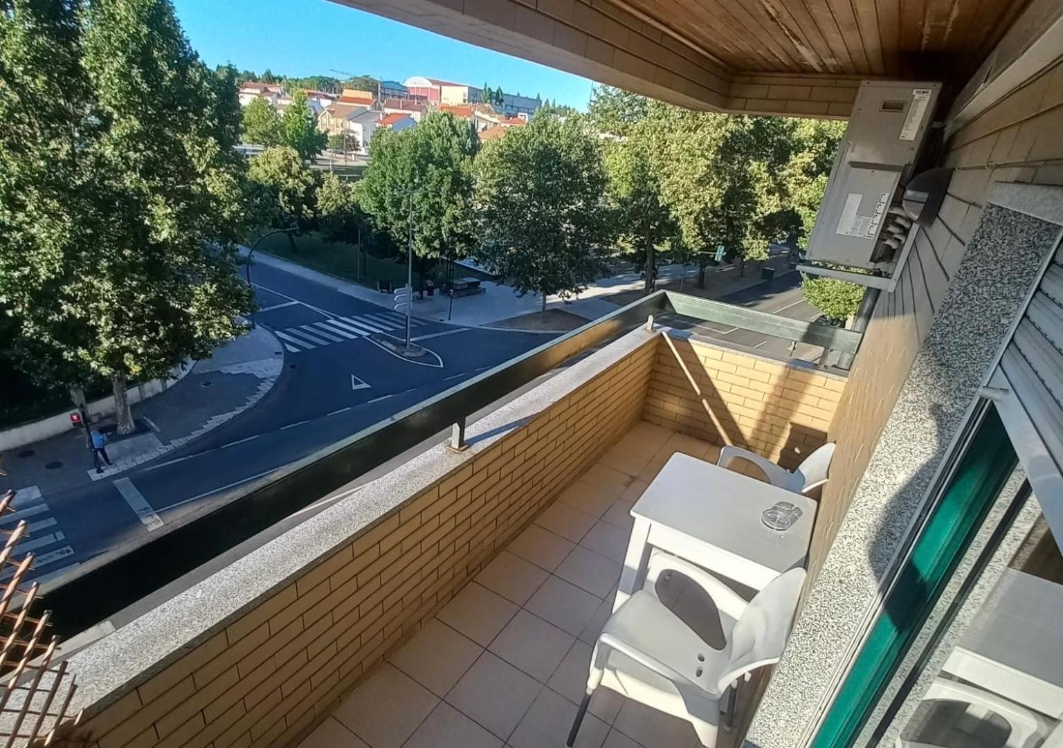 Eixo Atlantico Apartment Bragança Екстериор снимка